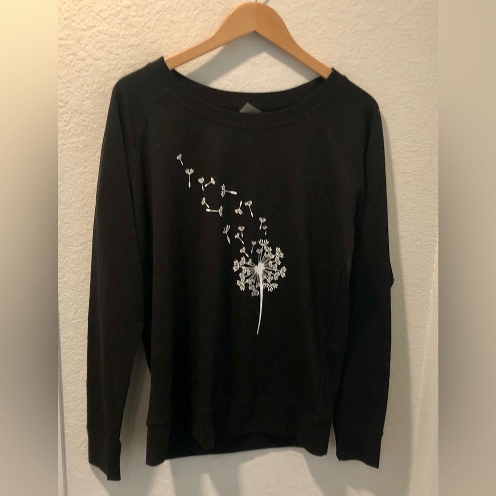 2 for $22 - Black Dandelion Graphic Women's Sweatshirt NEW NO TAGS